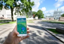 How to Play Pokémon Go Without Moving/Walking iOS & Android pokémon go iphone