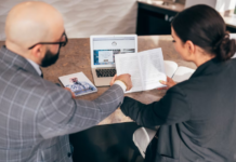 How To Dress For A Business Meeting Business Meeting